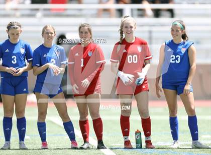 Thumbnail 2 in O'Connor vs. Westlake (UIL 6A Regional Semifinal) photogallery.