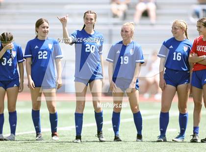 Thumbnail 3 in O'Connor vs. Westlake (UIL 6A Regional Semifinal) photogallery.