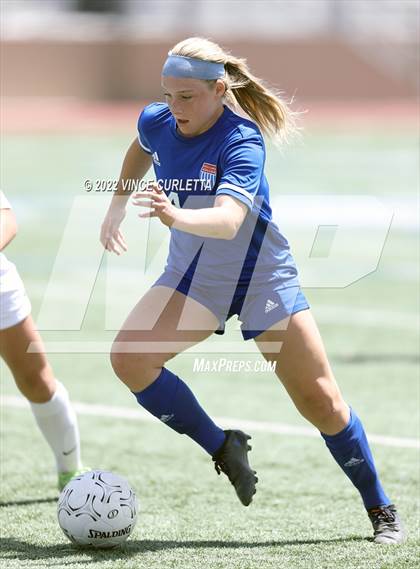 Thumbnail 1 in O'Connor vs. Westlake (UIL 6A Regional Semifinal) photogallery.
