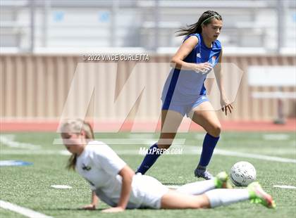 Thumbnail 1 in O'Connor vs. Westlake (UIL 6A Regional Semifinal) photogallery.