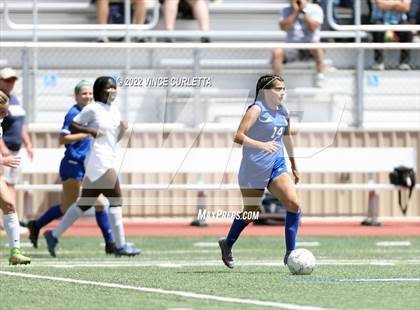 Thumbnail 3 in O'Connor vs. Westlake (UIL 6A Regional Semifinal) photogallery.