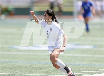 Thumbnail 2 in O'Connor vs. Westlake (UIL 6A Regional Semifinal) photogallery.