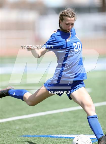 Thumbnail 1 in O'Connor vs. Westlake (UIL 6A Regional Semifinal) photogallery.