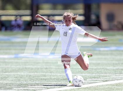 Thumbnail 3 in O'Connor vs. Westlake (UIL 6A Regional Semifinal) photogallery.