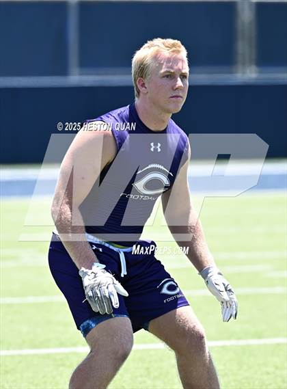 Thumbnail 2 in San Clemente vs. Carlsbad (Brave 8 Invitational) photogallery.
