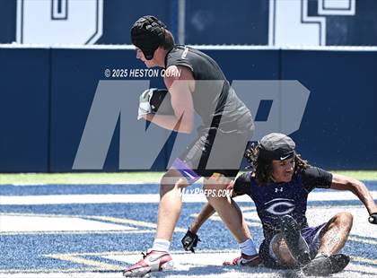 Thumbnail 2 in San Clemente vs. Carlsbad (Brave 8 Invitational) photogallery.