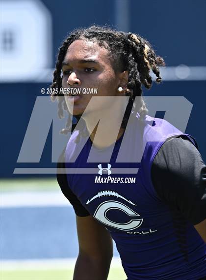 Thumbnail 2 in San Clemente vs. Carlsbad (Brave 8 Invitational) photogallery.
