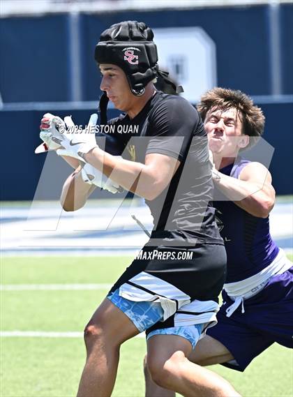 Thumbnail 2 in San Clemente vs. Carlsbad (Brave 8 Invitational) photogallery.