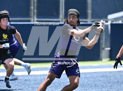 Thumbnail 1 in San Clemente vs. Carlsbad (Brave 8 Invitational) photogallery.