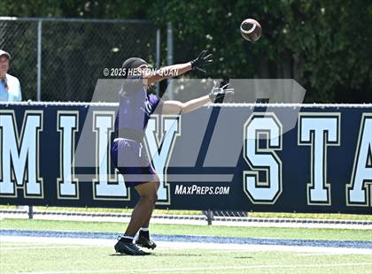Thumbnail 1 in San Clemente vs. Carlsbad (Brave 8 Invitational) photogallery.