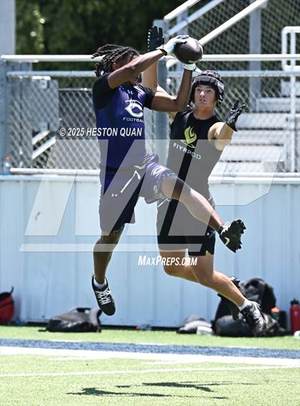 Thumbnail 1 in San Clemente vs. Carlsbad (Brave 8 Invitational) photogallery.