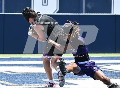 Thumbnail 1 in San Clemente vs. Carlsbad (Brave 8 Invitational) photogallery.