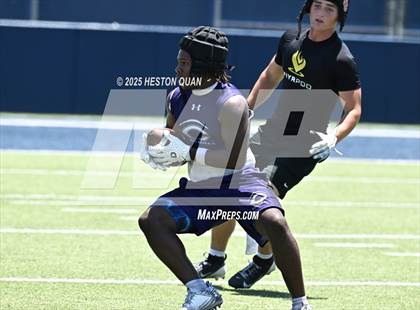 Thumbnail 2 in San Clemente vs. Carlsbad (Brave 8 Invitational) photogallery.
