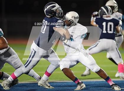Thumbnail 1 in Sheldon @ Vista del Lago photogallery.