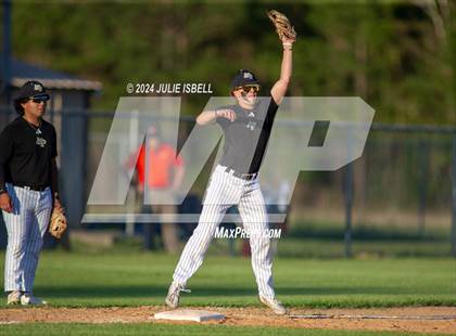 Thumbnail 2 in Anahuac vs Warren @Warren photogallery.