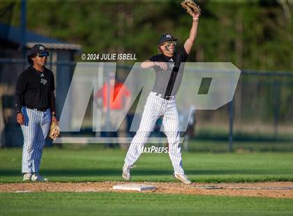 Thumbnail 1 in Anahuac vs Warren @Warren photogallery.