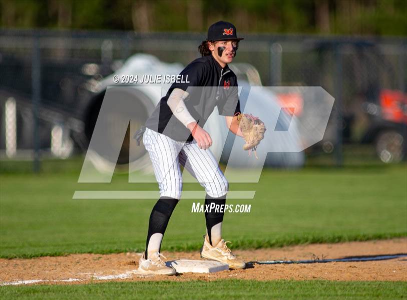 Photo 1 in the Anahuac vs Warren Warren Photo Gallery (75 Photos)