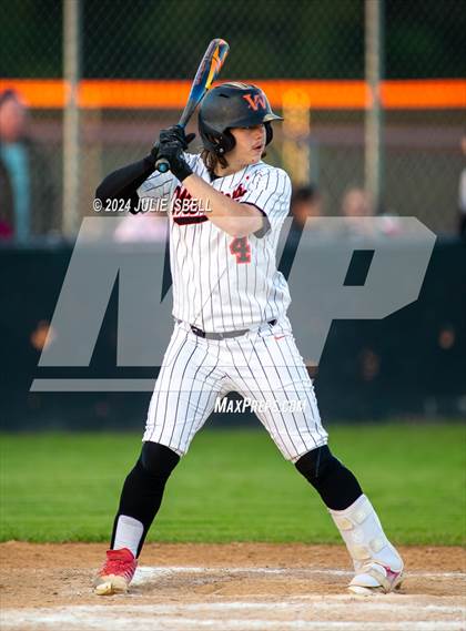 Thumbnail 2 in Anahuac vs Warren @Warren photogallery.
