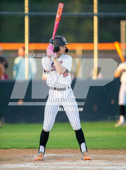 Thumbnail 1 in Anahuac vs Warren @Warren photogallery.