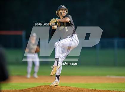 Thumbnail 3 in Anahuac vs Warren @Warren photogallery.