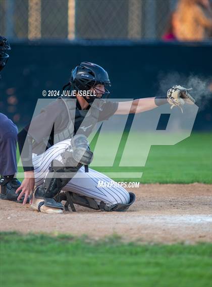 Thumbnail 1 in Anahuac vs Warren @Warren photogallery.