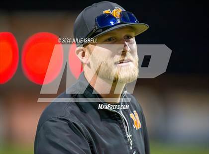Thumbnail 2 in Anahuac vs Warren @Warren photogallery.