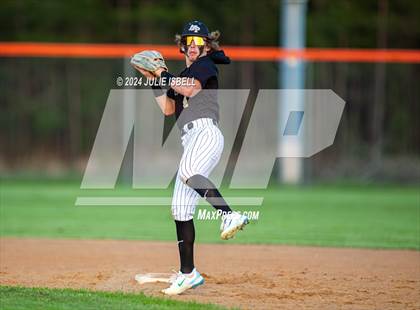 Thumbnail 2 in Anahuac vs Warren @Warren photogallery.
