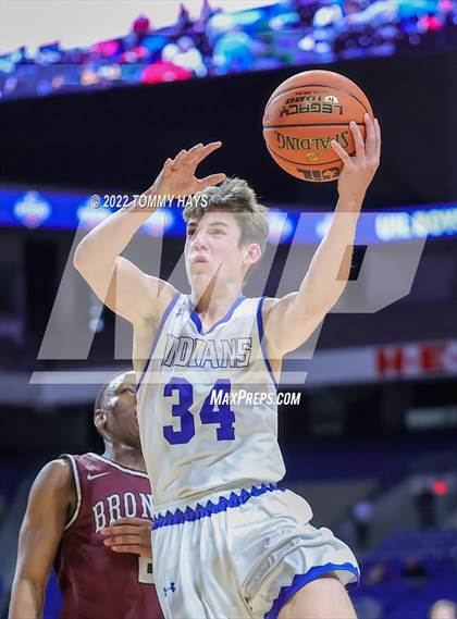 Thumbnail 1 in Clarendon vs. Lipan (UIL 2A State Final) photogallery.