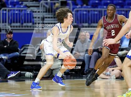 Thumbnail 2 in Clarendon vs. Lipan (UIL 2A State Final) photogallery.
