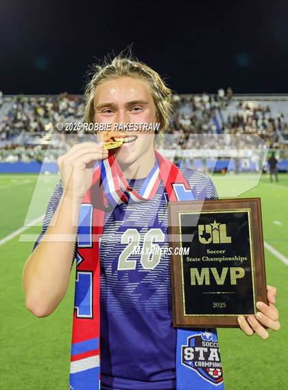 Thumbnail 2 in Walnut Grove vs. Southwest (UIL 5A Soccer Division I Final Medal Ceremony) photogallery.
