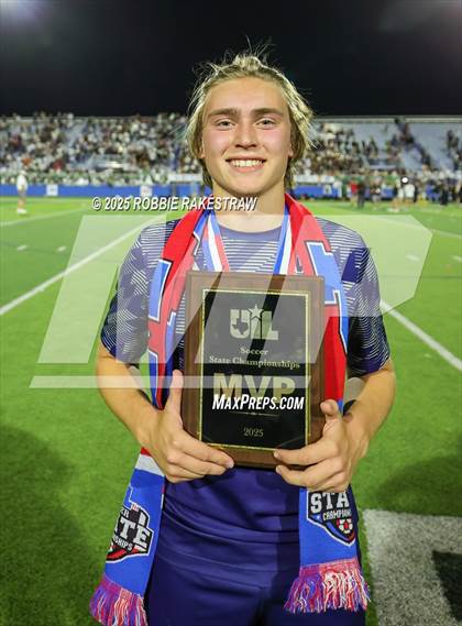 Thumbnail 2 in Walnut Grove vs. Southwest (UIL 5A Soccer Division I Final Medal Ceremony) photogallery.