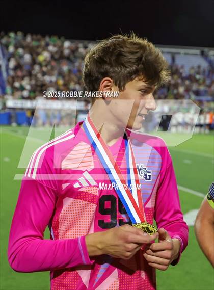 Thumbnail 1 in Walnut Grove vs. Southwest (UIL 5A Soccer Division I Final Medal Ceremony) photogallery.