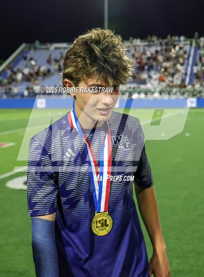 Thumbnail 3 in Walnut Grove vs. Southwest (UIL 5A Soccer Division I Final Medal Ceremony) photogallery.