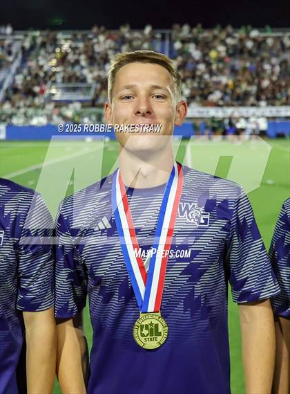 Thumbnail 2 in Walnut Grove vs. Southwest (UIL 5A Soccer Division I Final Medal Ceremony) photogallery.