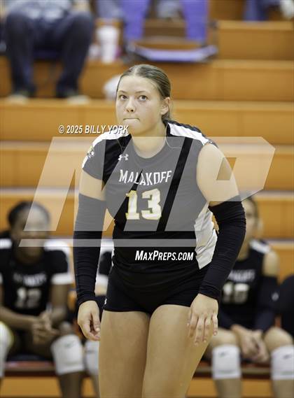Thumbnail 1 in Grand Saline vs Tigers photogallery.