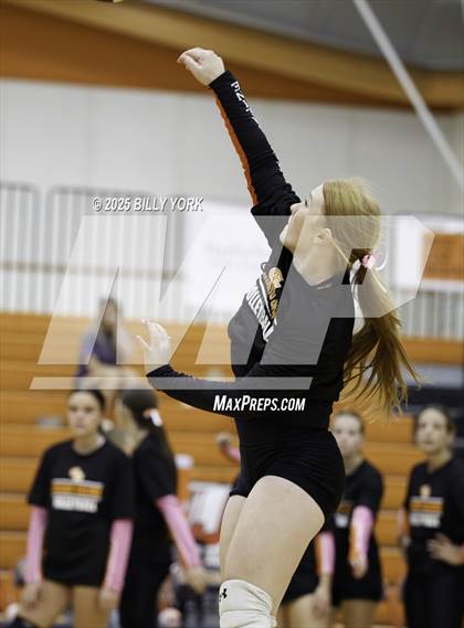 Thumbnail 1 in Grand Saline vs Tigers photogallery.