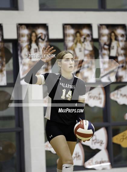 Thumbnail 2 in Grand Saline vs Tigers photogallery.
