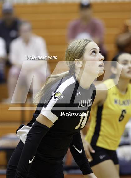 Thumbnail 1 in Grand Saline vs Tigers photogallery.