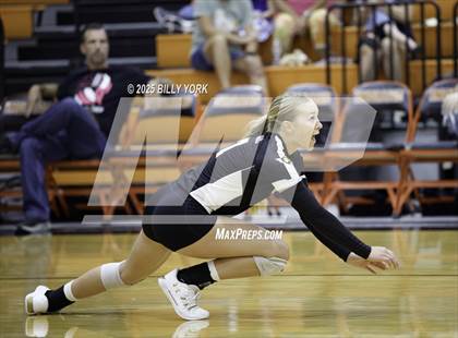 Thumbnail 3 in Grand Saline vs Tigers photogallery.