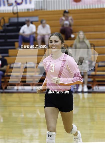 Thumbnail 1 in Grand Saline vs Tigers photogallery.