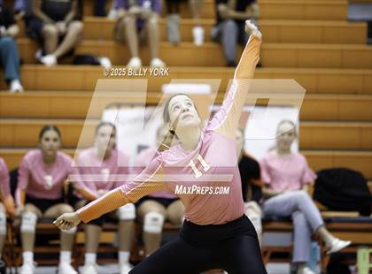 Thumbnail 1 in Grand Saline vs Tigers photogallery.