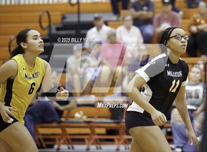 Thumbnail 1 in Grand Saline vs Tigers photogallery.
