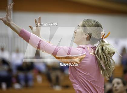 Thumbnail 3 in Grand Saline vs Tigers photogallery.
