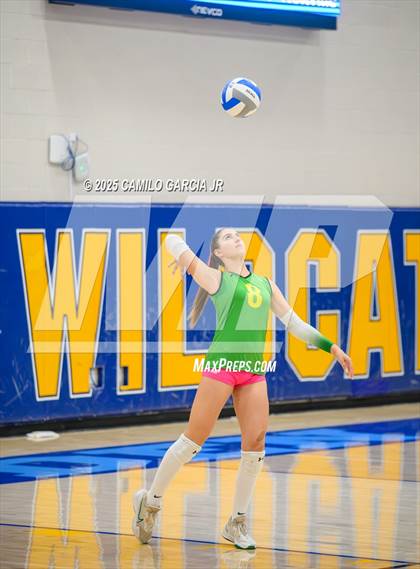 Thumbnail 1 in Holtville @ Brawley photogallery.