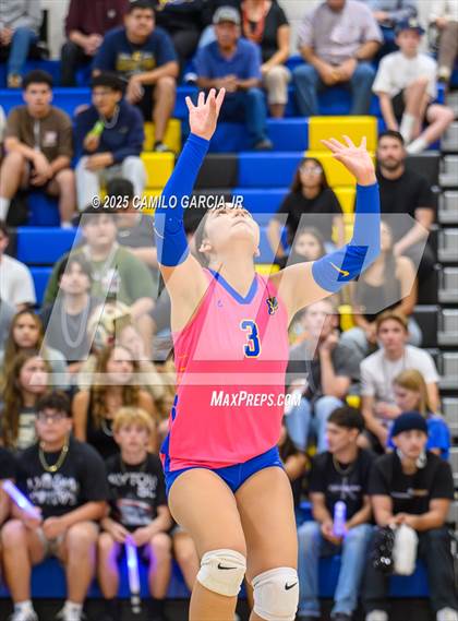 Thumbnail 1 in Holtville @ Brawley photogallery.