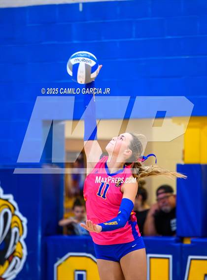 Thumbnail 1 in Holtville @ Brawley photogallery.