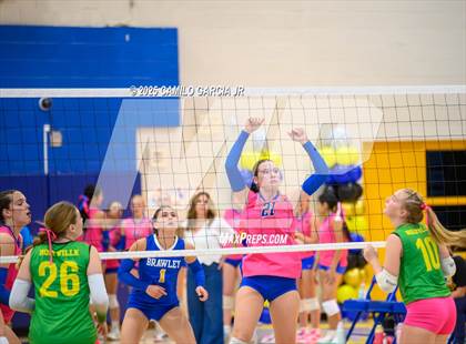 Thumbnail 1 in Holtville @ Brawley photogallery.