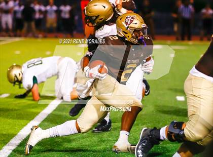 Thumbnail 1 in Mira Costa vs St. Francis photogallery.