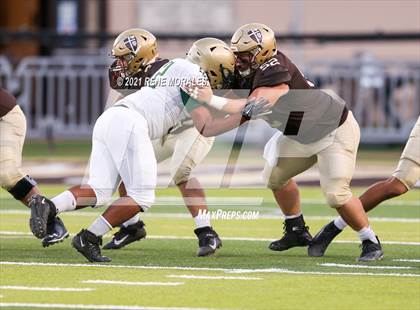 Thumbnail 3 in Mira Costa vs St. Francis photogallery.
