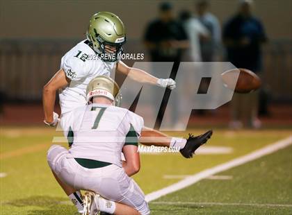 Thumbnail 3 in Mira Costa vs St. Francis photogallery.
